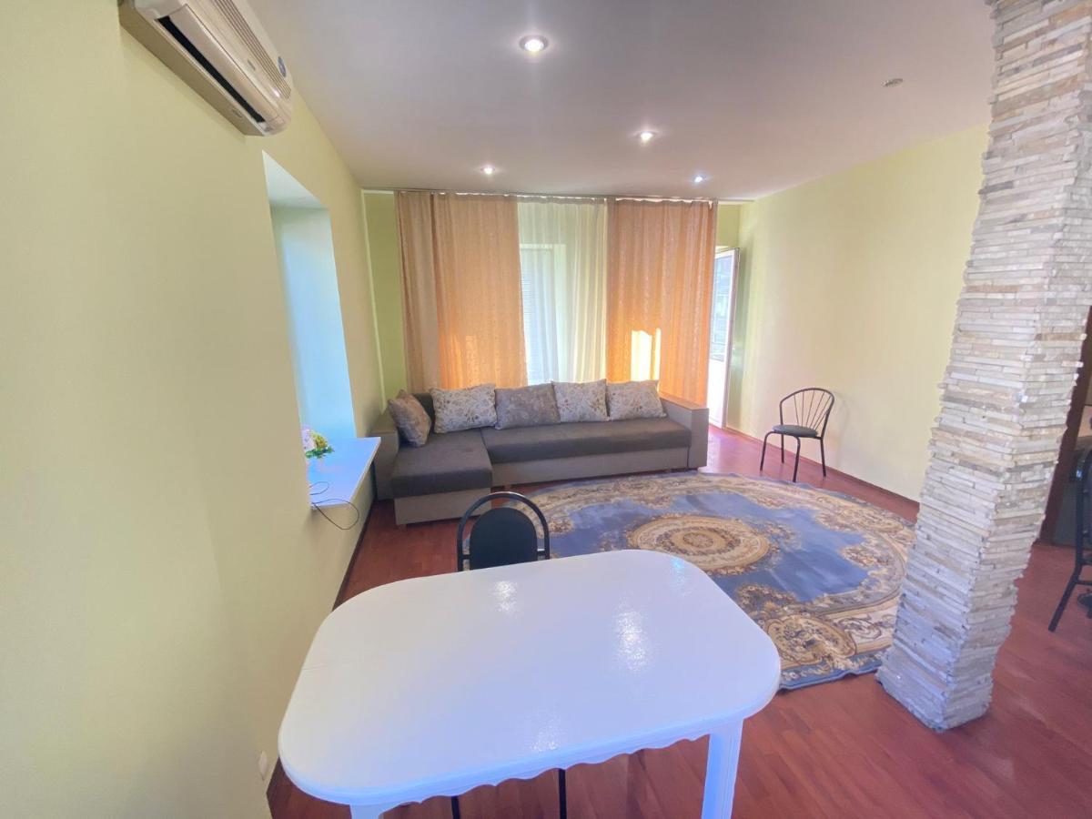 White New Apartments Ultracentral 2-Rooms In The Heart צ'יסינאו מראה חיצוני תמונה