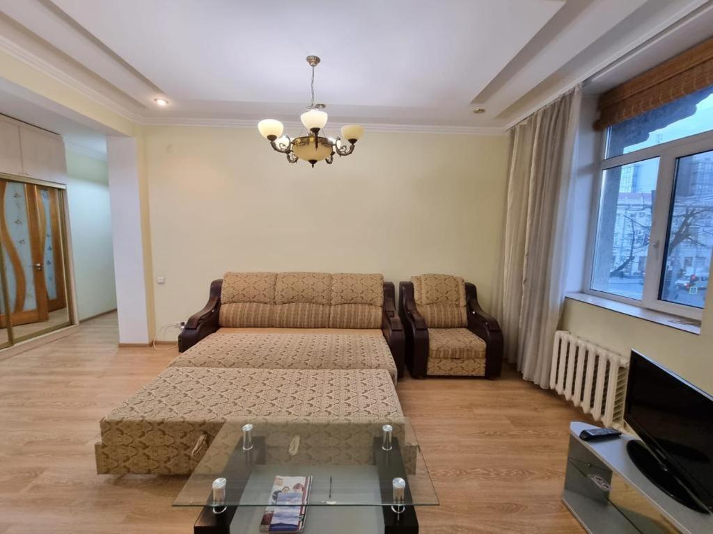 White New Apartments Ultracentral 2-Rooms In The Heart צ'יסינאו מראה חיצוני תמונה