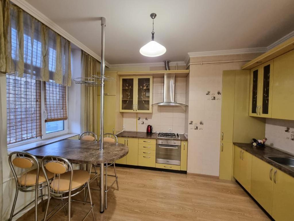 White New Apartments Ultracentral 2-Rooms In The Heart צ'יסינאו מראה חיצוני תמונה
